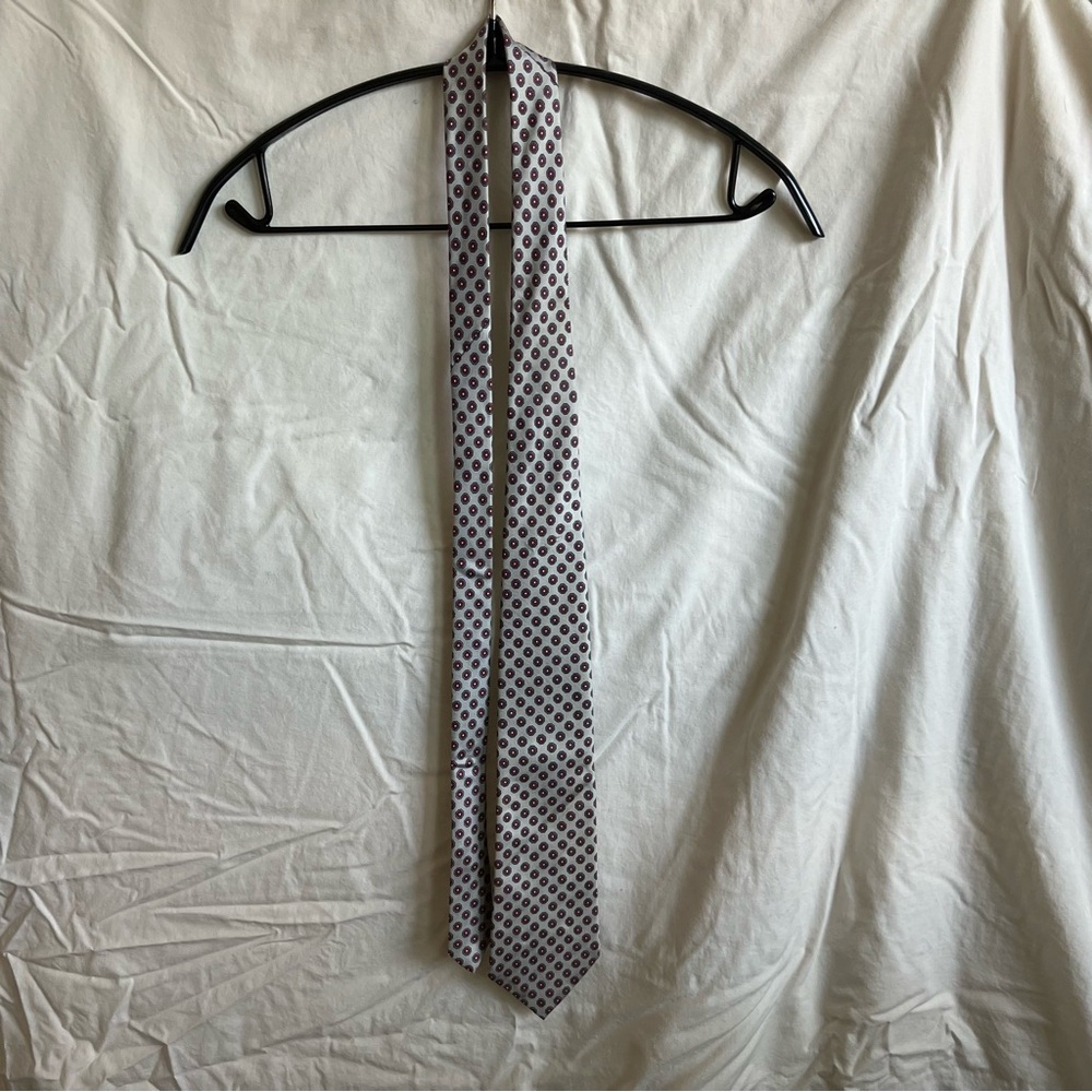 Hardy Amies Silver With Red 55” London 100% Silk Neck Tie
